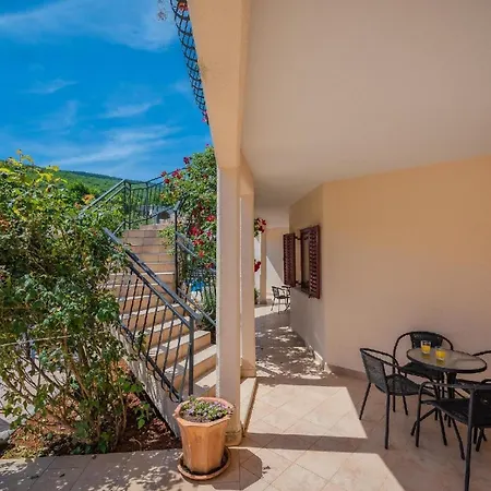 Fuer 3 Personen Ca 34 Qm In Drenje, Istrien Bucht Von Rasa Apartment *